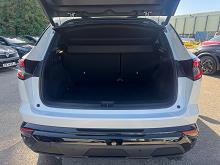 2023 73 Renault Austral E-tech Fhev Techno Esprit Alpine 5dr Auto Hybrid Petrol Automatic In White