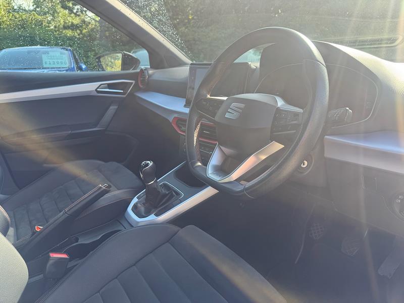 2023 23 Seat Arona 1.0 Tsi 110 Fr Sport 5dr Petrol Manual In Grey