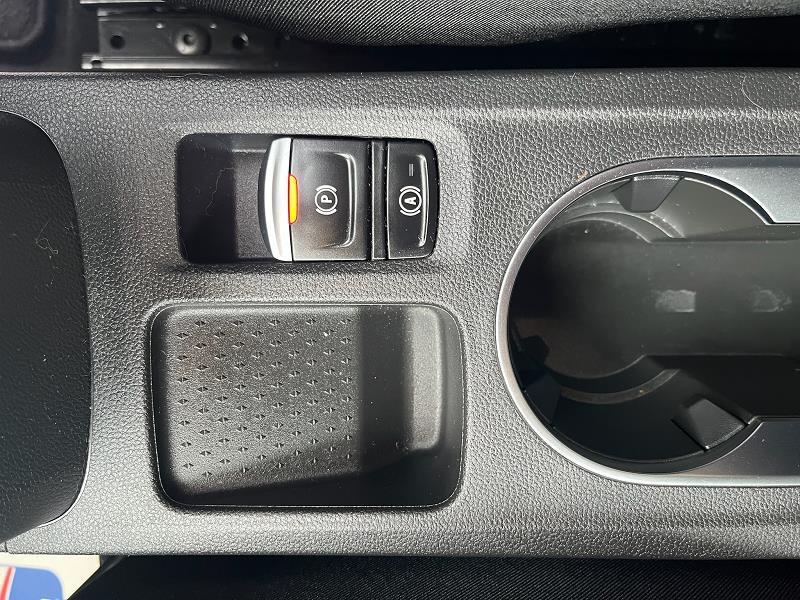 2024 24 Renault Captur 1.6 E-tech Full Hybrid 145 Techno 5dr Auto Hybrid Electric Automatic In Grey/black