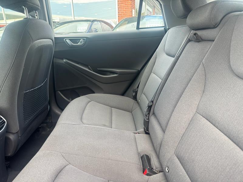 2020 70 Hyundai Ioniq 1.6 Gdi Plug-in Hybrid Premium 5dr Dct Plug In Hybrid Petrol Automatic In Silver