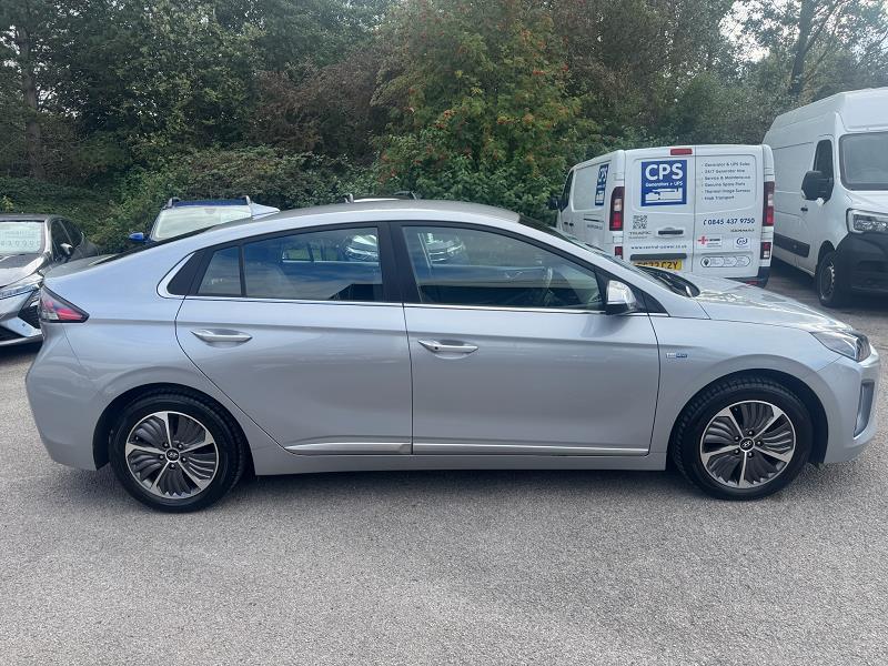 2020 70 Hyundai Ioniq 1.6 Gdi Plug-in Hybrid Premium 5dr Dct Plug In Hybrid Petrol Automatic In Silver