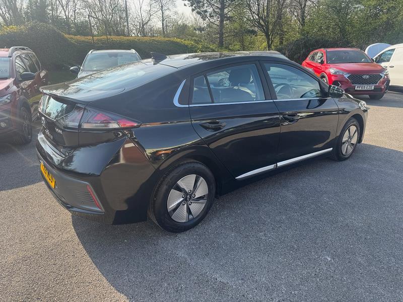 2021 21 Hyundai Ioniq 1.6 Gdi Hybrid Premium 5dr Dct Hybrid Petrol Automatic In Black