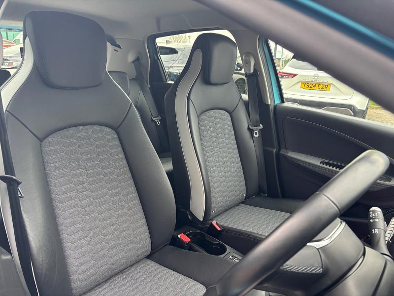 2022 72 Renault Zoe 100kw Gt Line + R135 50kwh Rapid Charge 5dr Auto Electric Automatic In Blue