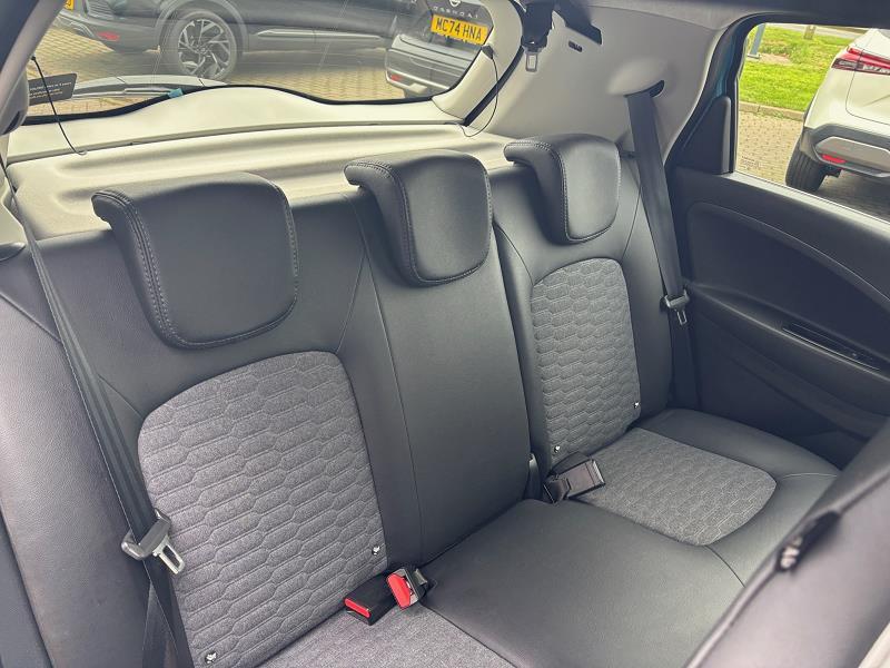 2022 72 Renault Zoe 100kw Gt Line + R135 50kwh Rapid Charge 5dr Auto Electric Automatic In Blue