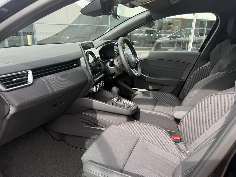 2025 25 Renault Clio 1.6 E-tech Full Hybrid 145 Esprit Alpine 5dr Auto Hybrid Petrol Automatic In Diamond Black
