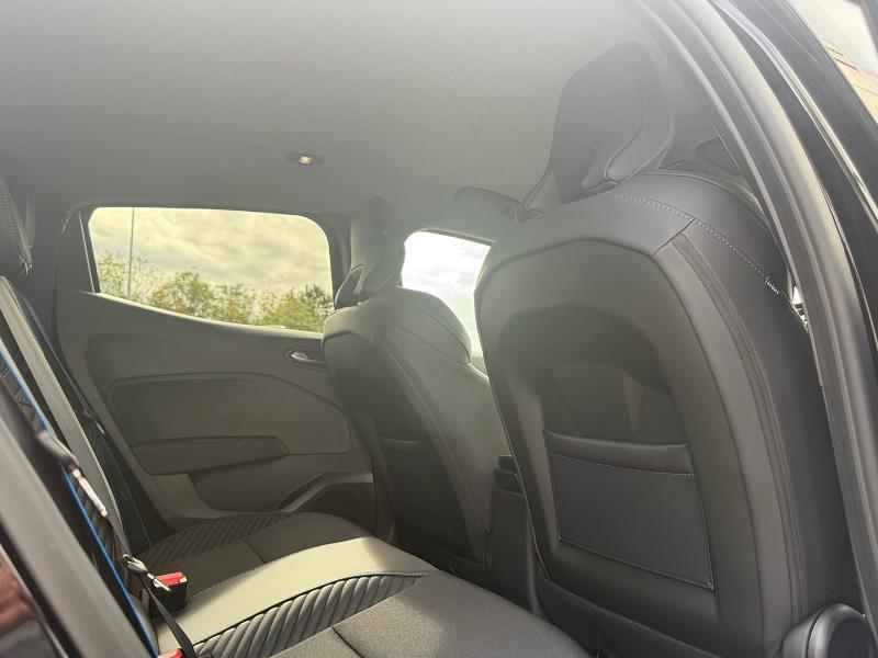 2025 25 Renault Clio 1.6 E-tech Full Hybrid 145 Esprit Alpine 5dr Auto Hybrid Petrol Automatic In Diamond Black
