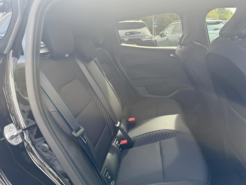 2025 25 Renault Clio 1.6 E-tech Full Hybrid 145 Esprit Alpine 5dr Auto Hybrid Petrol Automatic In Diamond Black