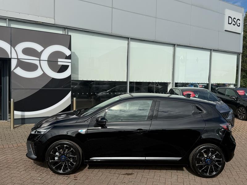 2025 25 Renault Clio 1.6 E-tech Full Hybrid 145 Esprit Alpine 5dr Auto Hybrid Petrol Automatic In Diamond Black