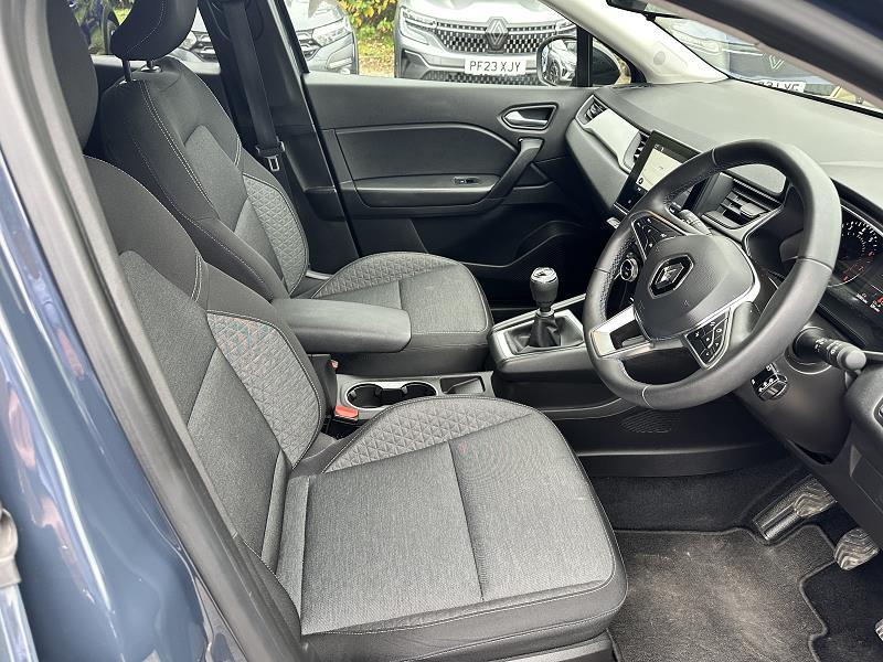 2023 72 Renault Captur 1.0 Tce 90 Evolution 5dr Petrol Manual In Boston Blue