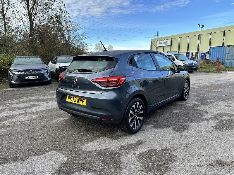 2022 72 Renault Clio 1.0 Tce 90 Evolution 5dr Petrol Manual In Grey