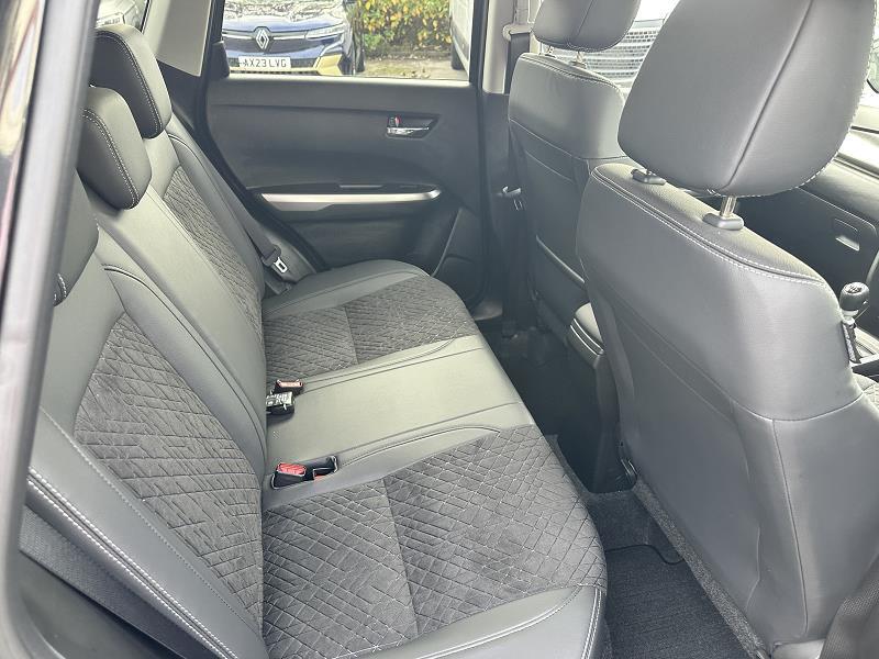 2023 72 Suzuki Vitara 1.4 Boosterjet 48v Hybrid Sz5 Allgrip 5dr Mild Hybrid Electric Petrol Manual In Black