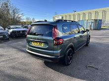 2024 73 Dacia Jogger 1.6 Hev Extreme 5dr Auto Hybrid Petrol Automatic In Cedar Green