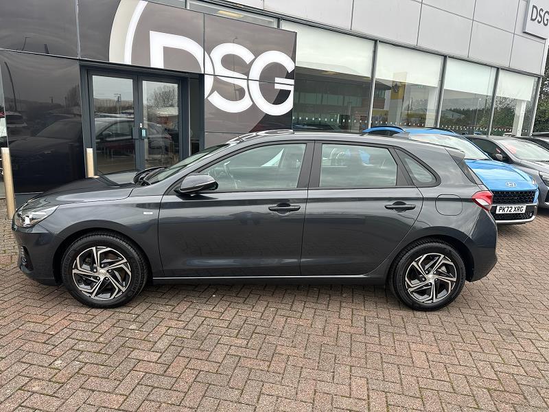 2021 21 Hyundai I30 1.0t Gdi Se Connect 5dr Petrol Manual In Dark Knight