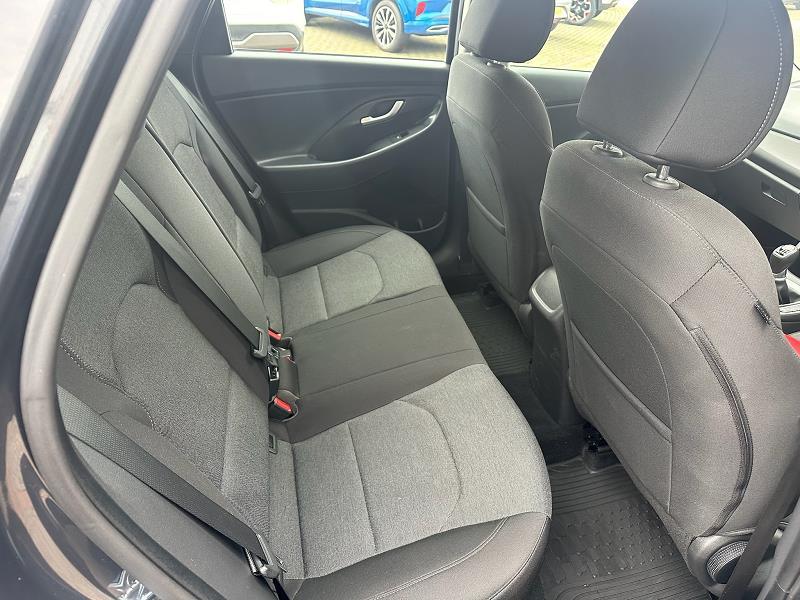 2021 21 Hyundai I30 1.0t Gdi Se Connect 5dr Petrol Manual In Dark Knight