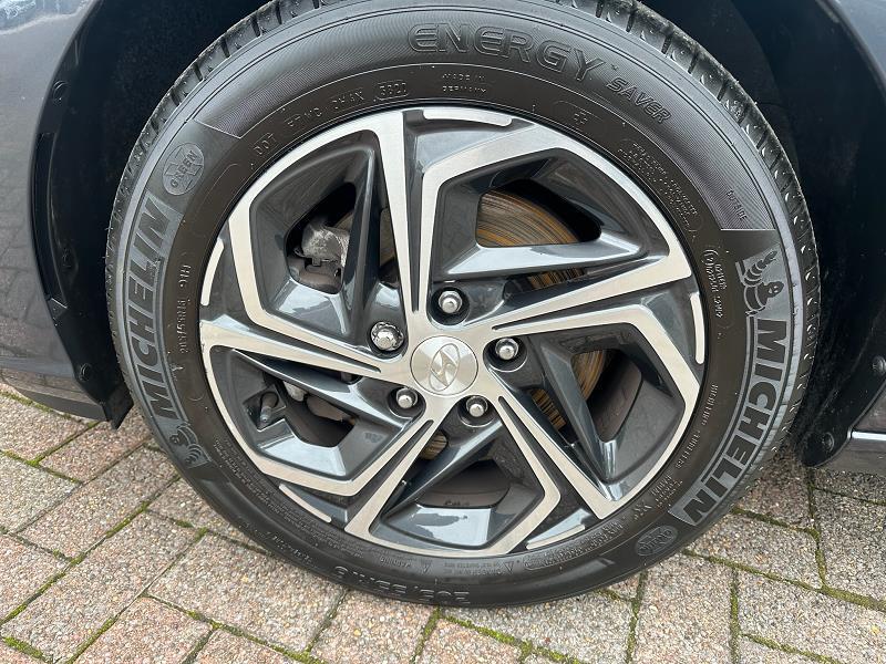 2021 21 Hyundai I30 1.0t Gdi Se Connect 5dr Petrol Manual In Dark Knight