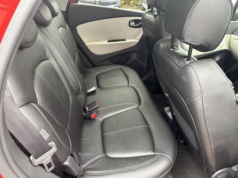 2018 18 Renault Captur 0.9 Tce 90 Gt Line 5dr Petrol Manual In Flame Red / Black Roof