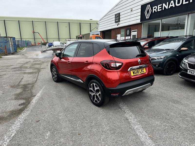 2018 18 Renault Captur 0.9 Tce 90 Gt Line 5dr Petrol Manual In Flame Red / Black Roof