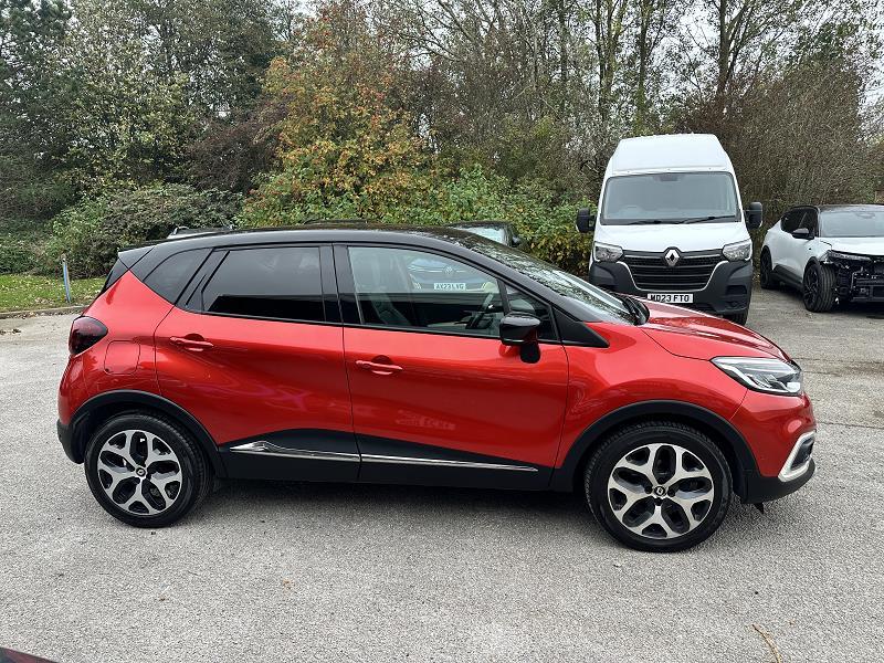 2018 18 Renault Captur 0.9 Tce 90 Gt Line 5dr Petrol Manual In Flame Red / Black Roof