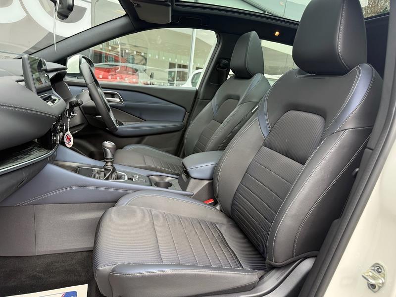 2024 24 Nissan Qashqai 1.3 Dig-t Mh Tekna 5dr Hybrid Electric Manual In White