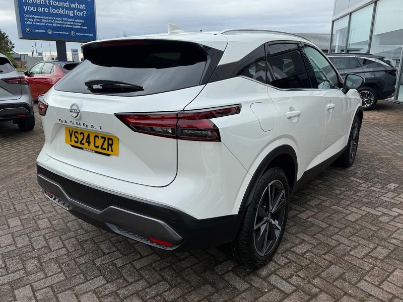 2024 24 Nissan Qashqai 1.3 Dig-t Mh Tekna 5dr Hybrid Electric Manual In White